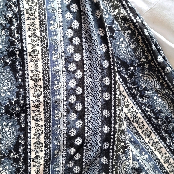 NWOT Paisley Flared Pants - Picture 2 of 4